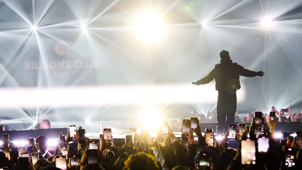 The Weeknd’s Heartfelt Shoutout to Superfans at Spotify’s Billions Club Live